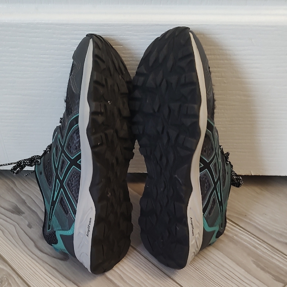 ASICS Black and Green Athletic Shoes with Breathable Mesh - Picture 6 of 6